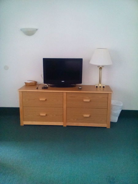 Harborlight Poolside Suite Handicap Photo 5